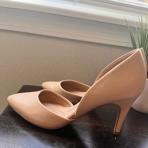 Nude Matte Heels Size 7.5 Med
